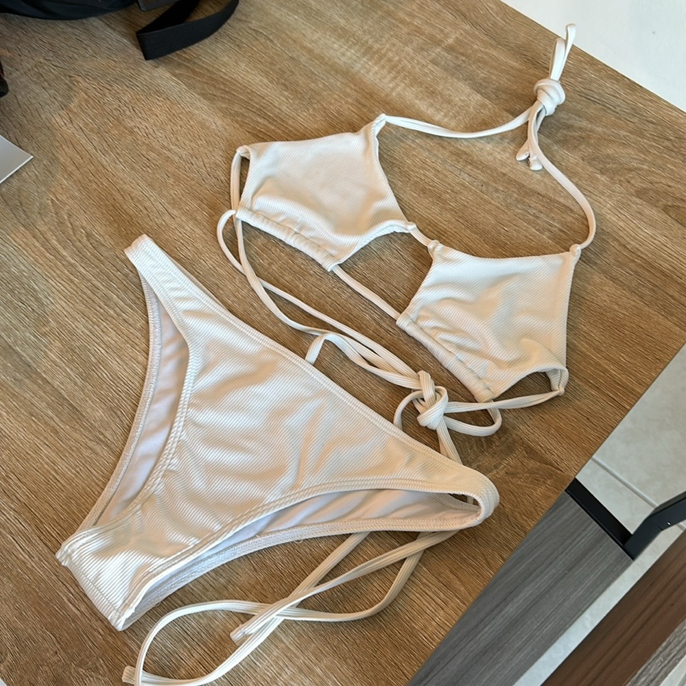 🦩3/$15 J Crew strappy ribbed cheeky bikini